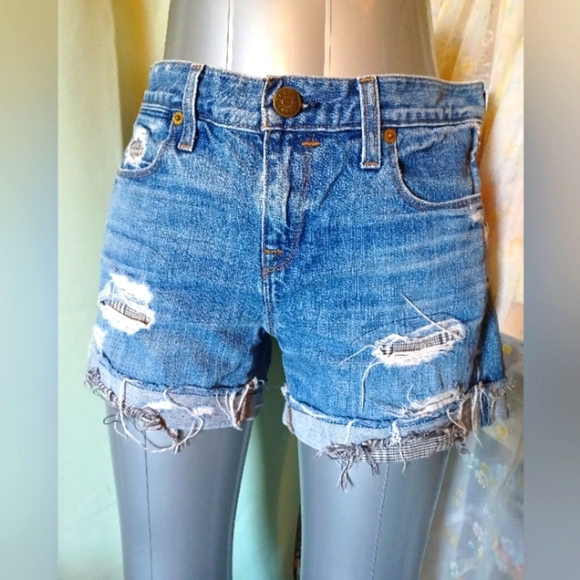 🍒 J.Crew Denim Jean Shorts Distressed - Picture 1 of 6